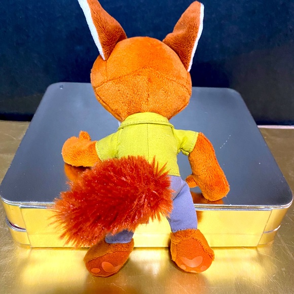 DISNEY ZOOTOPIA NWOT NICK WILDE FOX TOMY BEAN BAG PLUSH 2016 9” - Picture 7 of 12